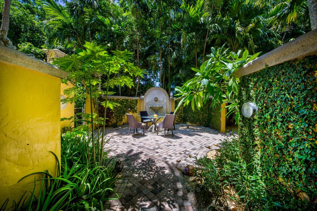 12267 Channel Dr North Palm Beach, FL 33408 12267 Channel Dr North Palm Beach, FL 33408