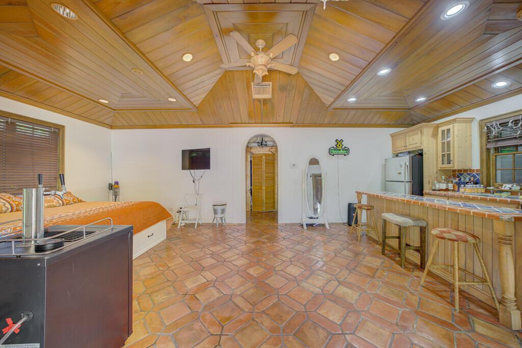 12267 Channel Dr North Palm Beach, FL 33408 12267 Channel Dr North Palm Beach, FL 33408