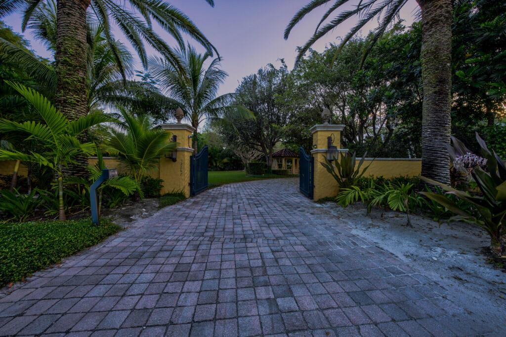 12267 Channel Dr North Palm Beach, FL 33408 12267 Channel Dr North Palm Beach, FL 33408