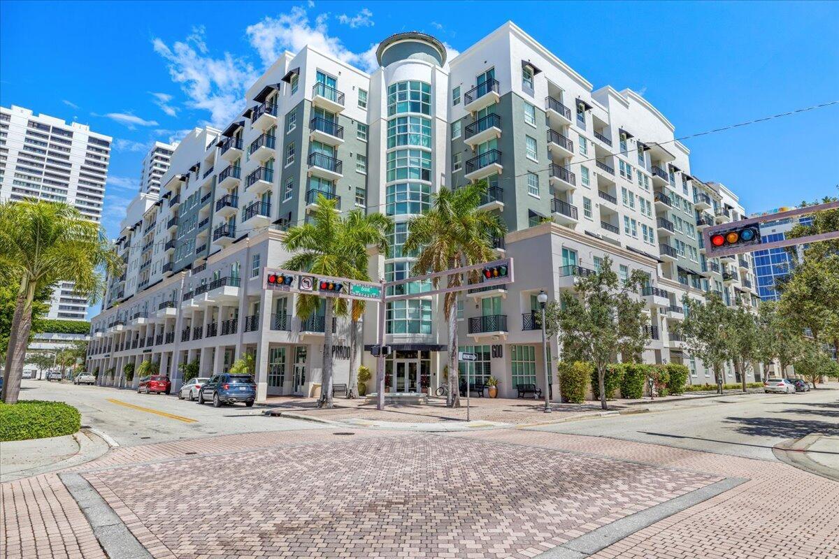 600 S Dixie Hwy #303