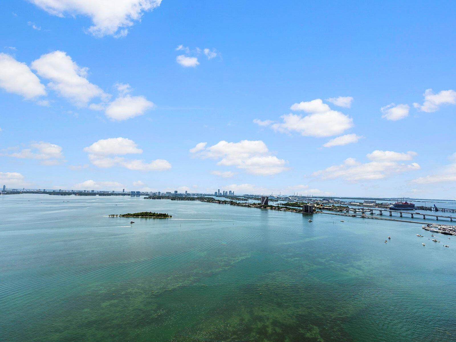 image Bay Breeze33