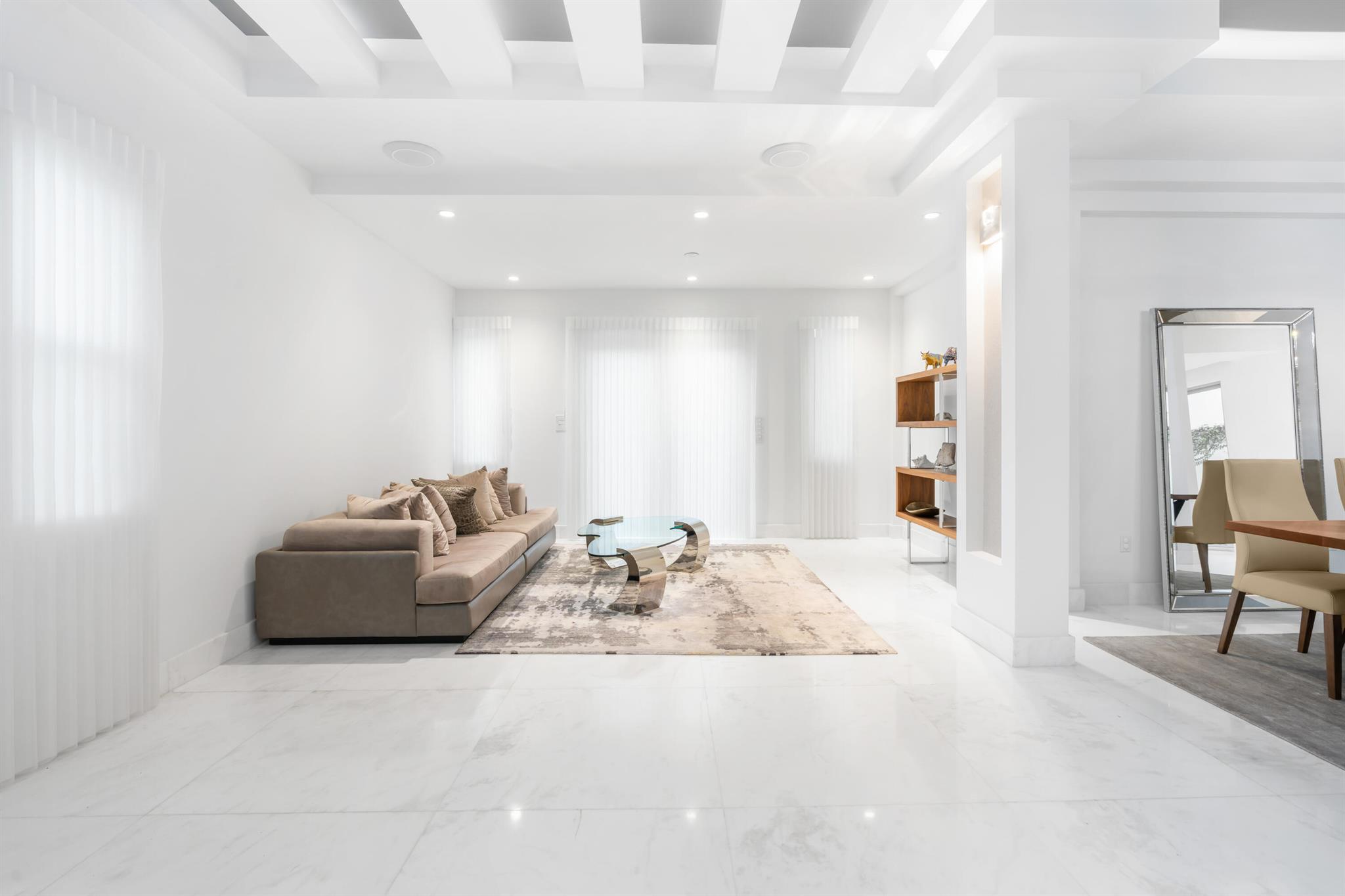 3917 SW 42nd Ave Miami, FL 33146