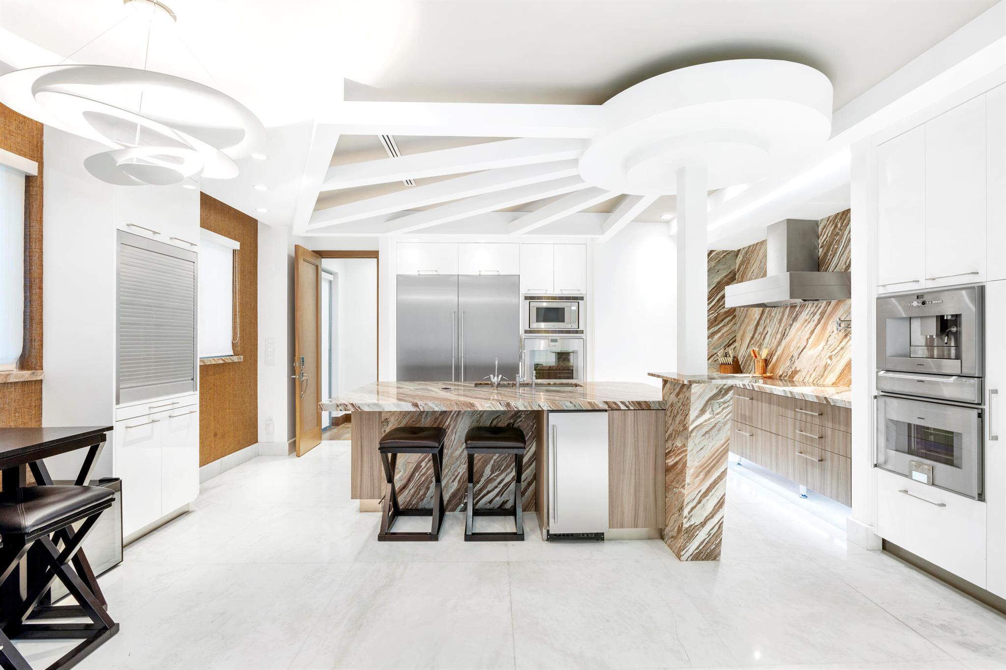 3917 SW 42nd Ave Miami, FL 33146