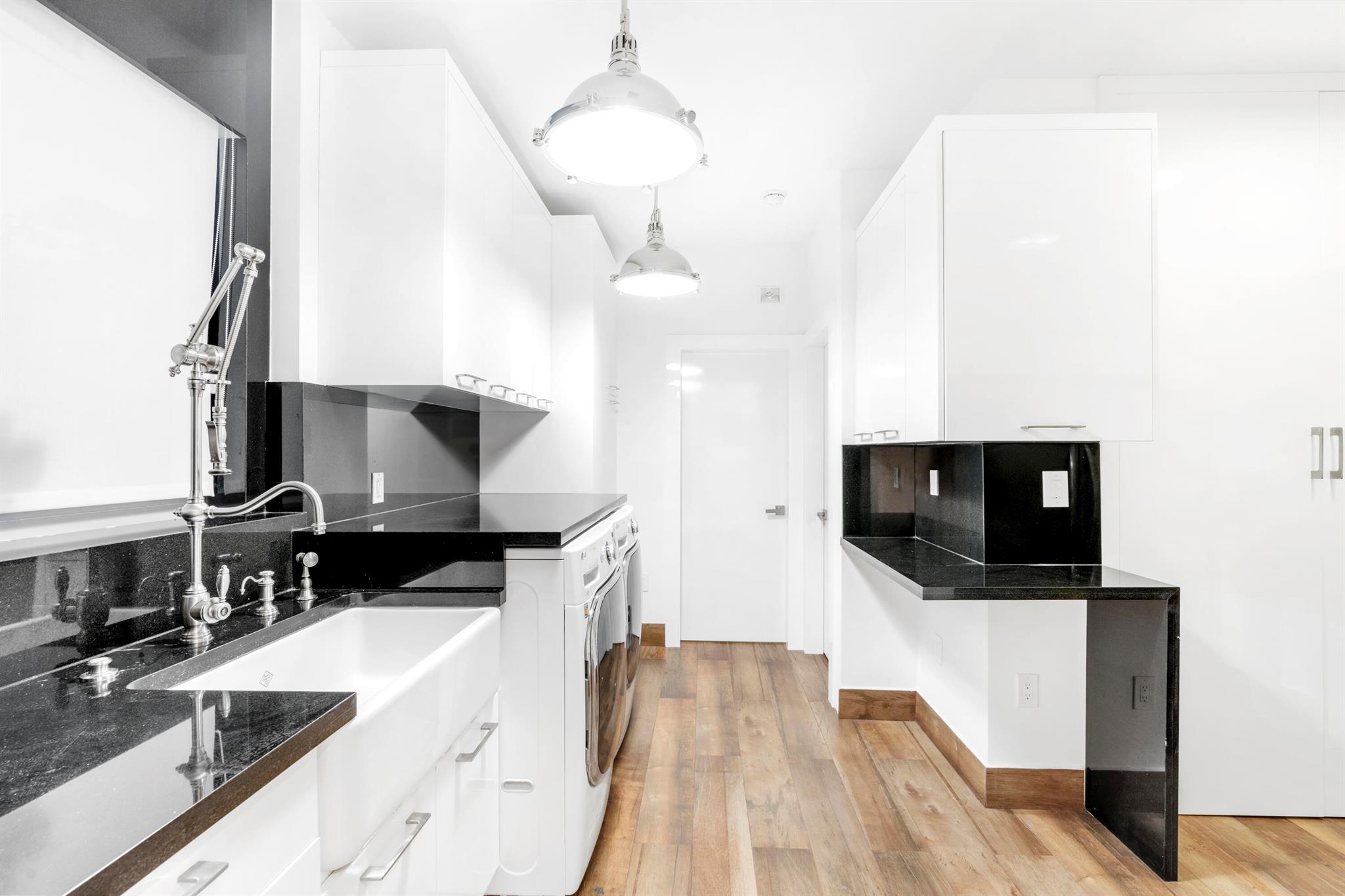 3917 SW 42nd Ave Miami, FL 33146