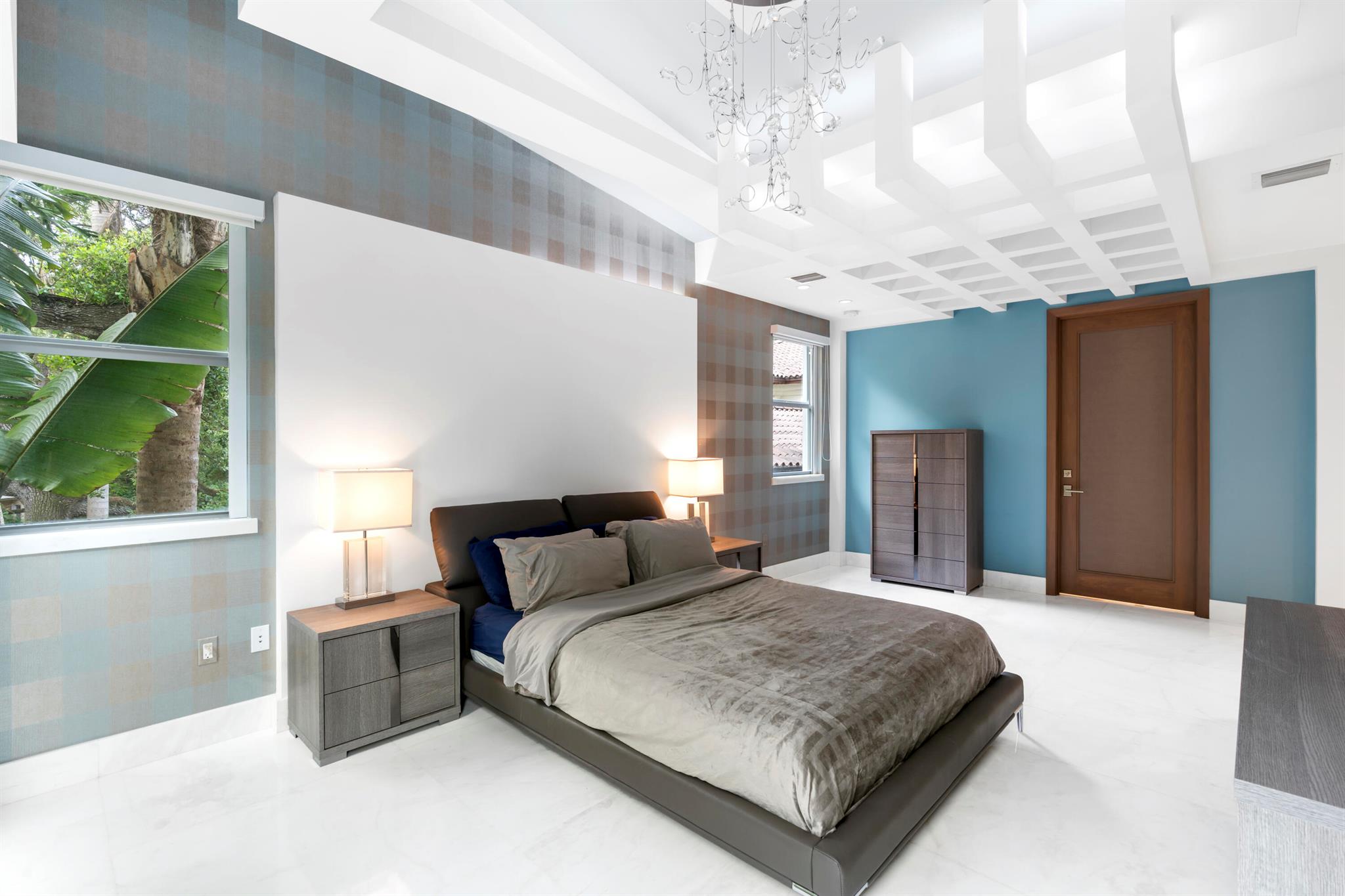 3917 SW 42nd Ave Miami, FL 33146