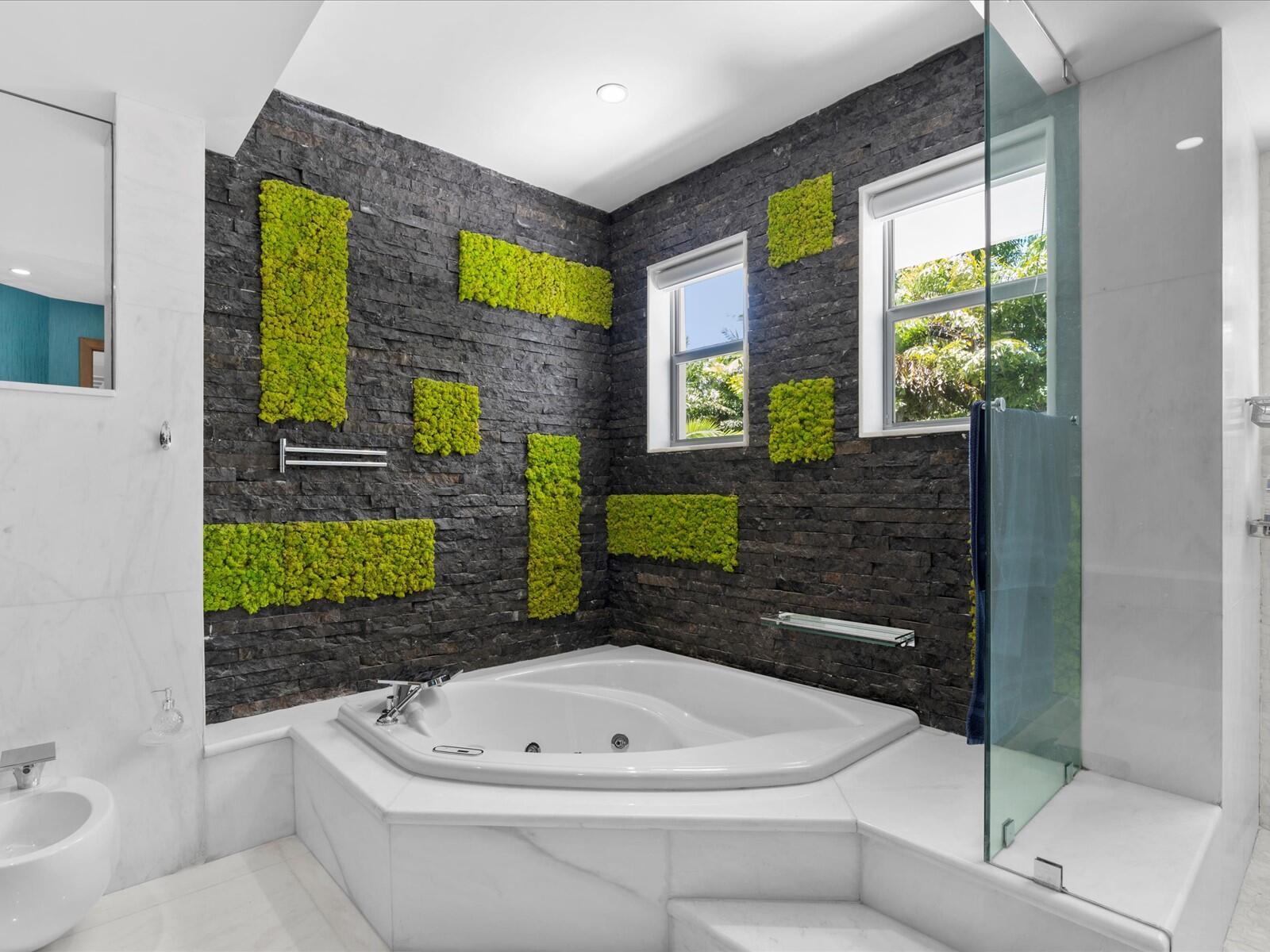 3917 SW 42nd Ave Miami, FL 33146