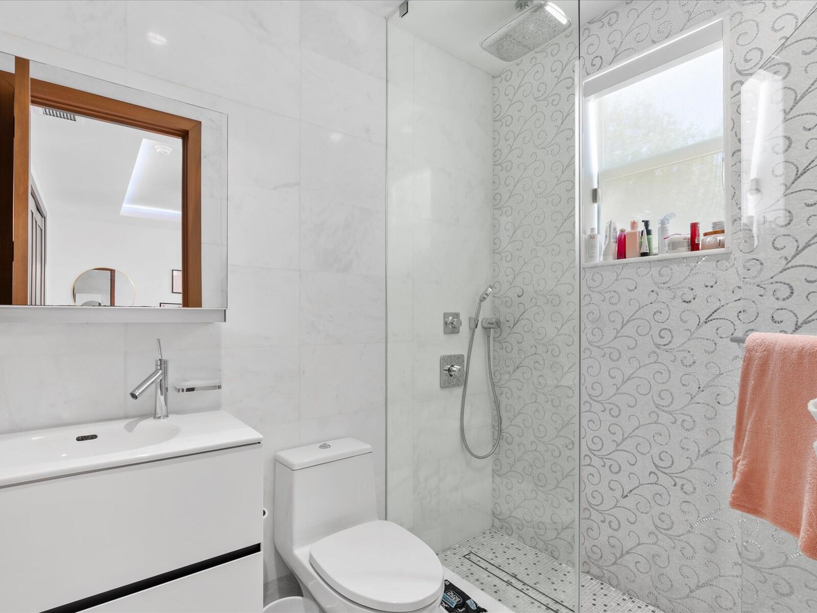 3917 SW 42nd Ave Miami, FL 33146