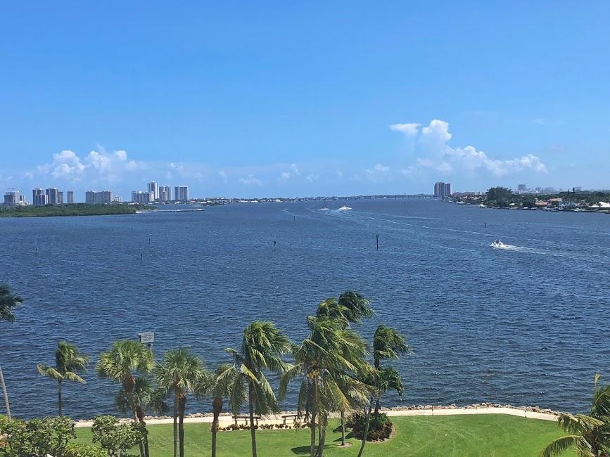 115 Lakeshore Dr #746