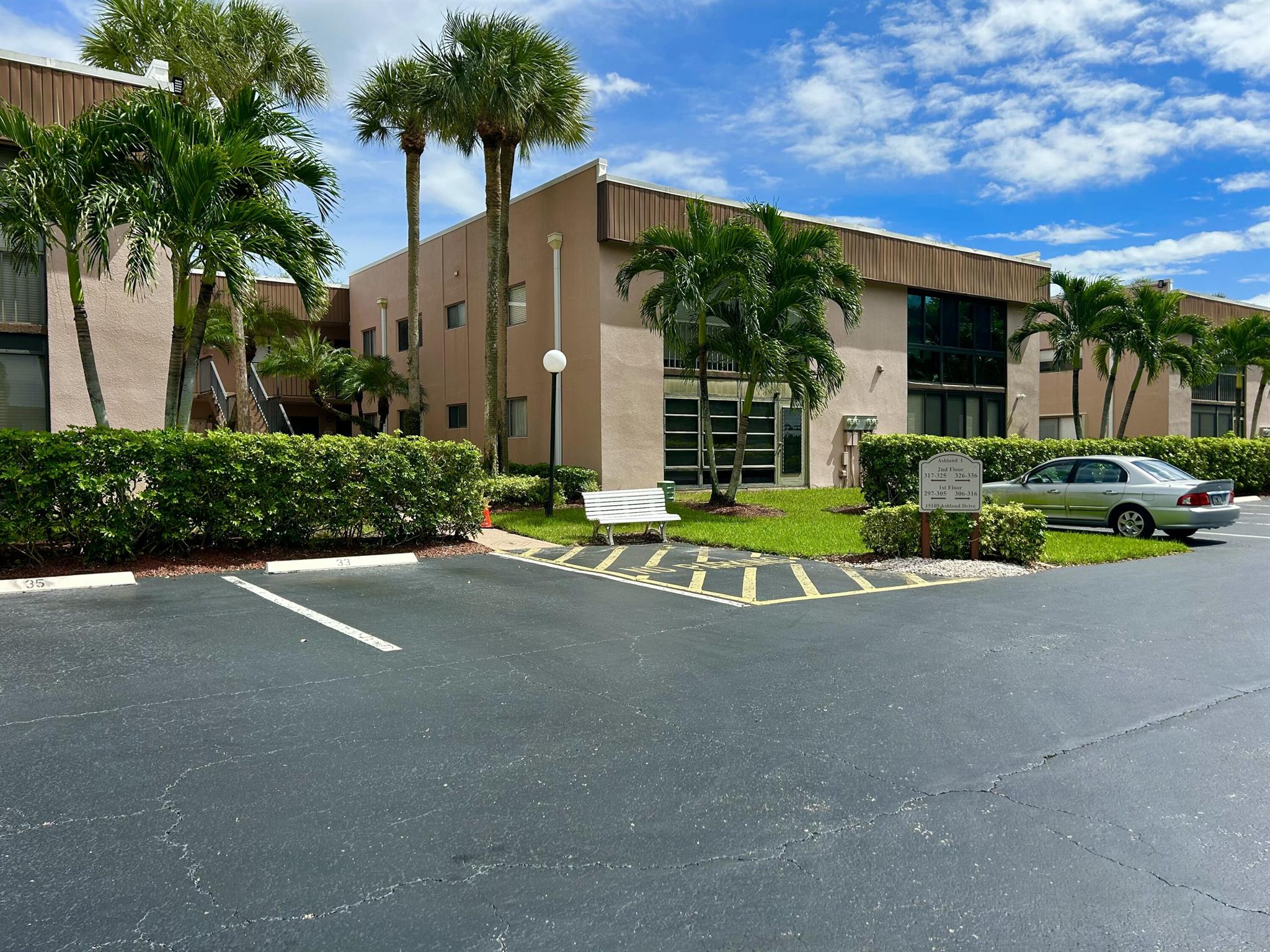 15109 Ashland Dr #326