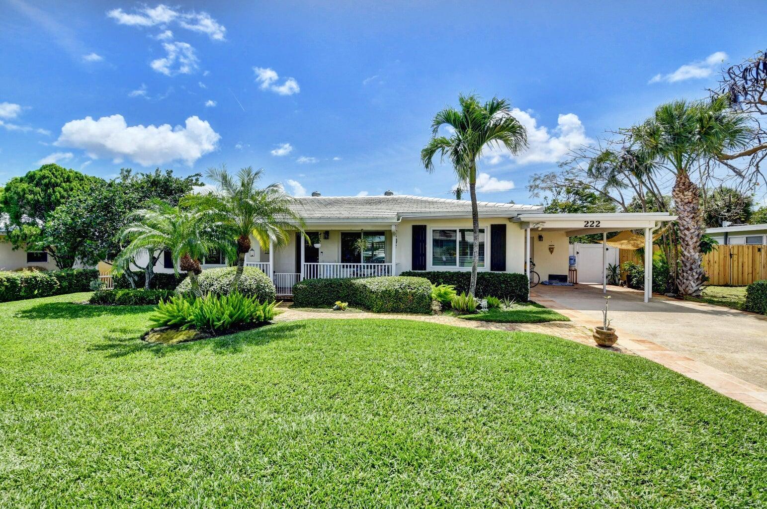 222 S Seacrest Cir