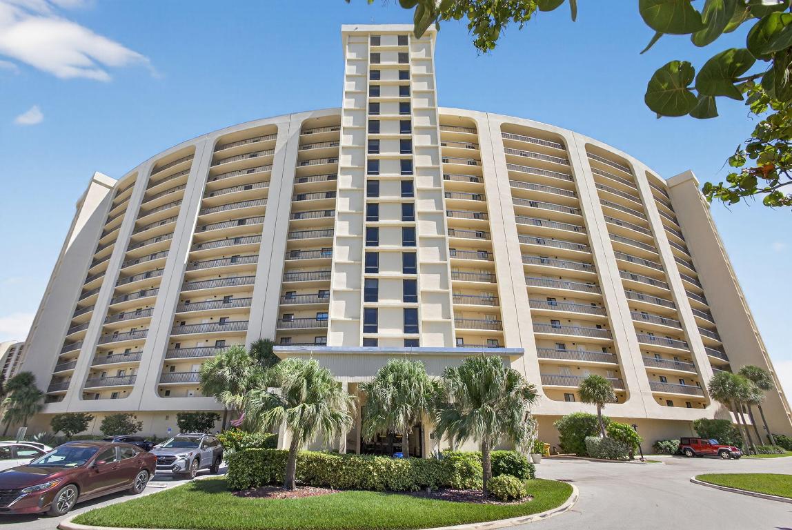 100 Ocean Trl #305 Jupiter, FL 33477
