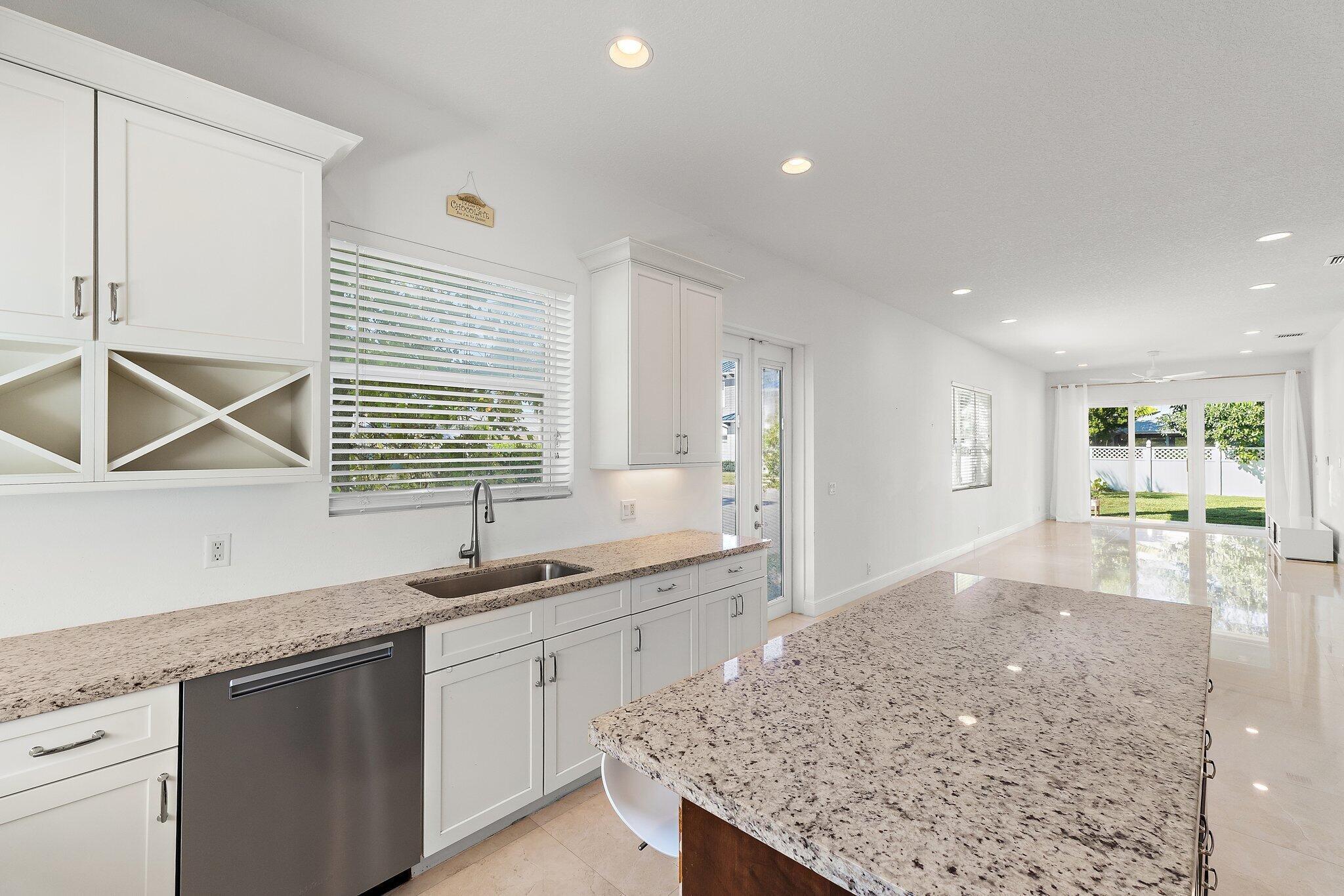 807 Xanadu Pl Jupiter, FL 33477