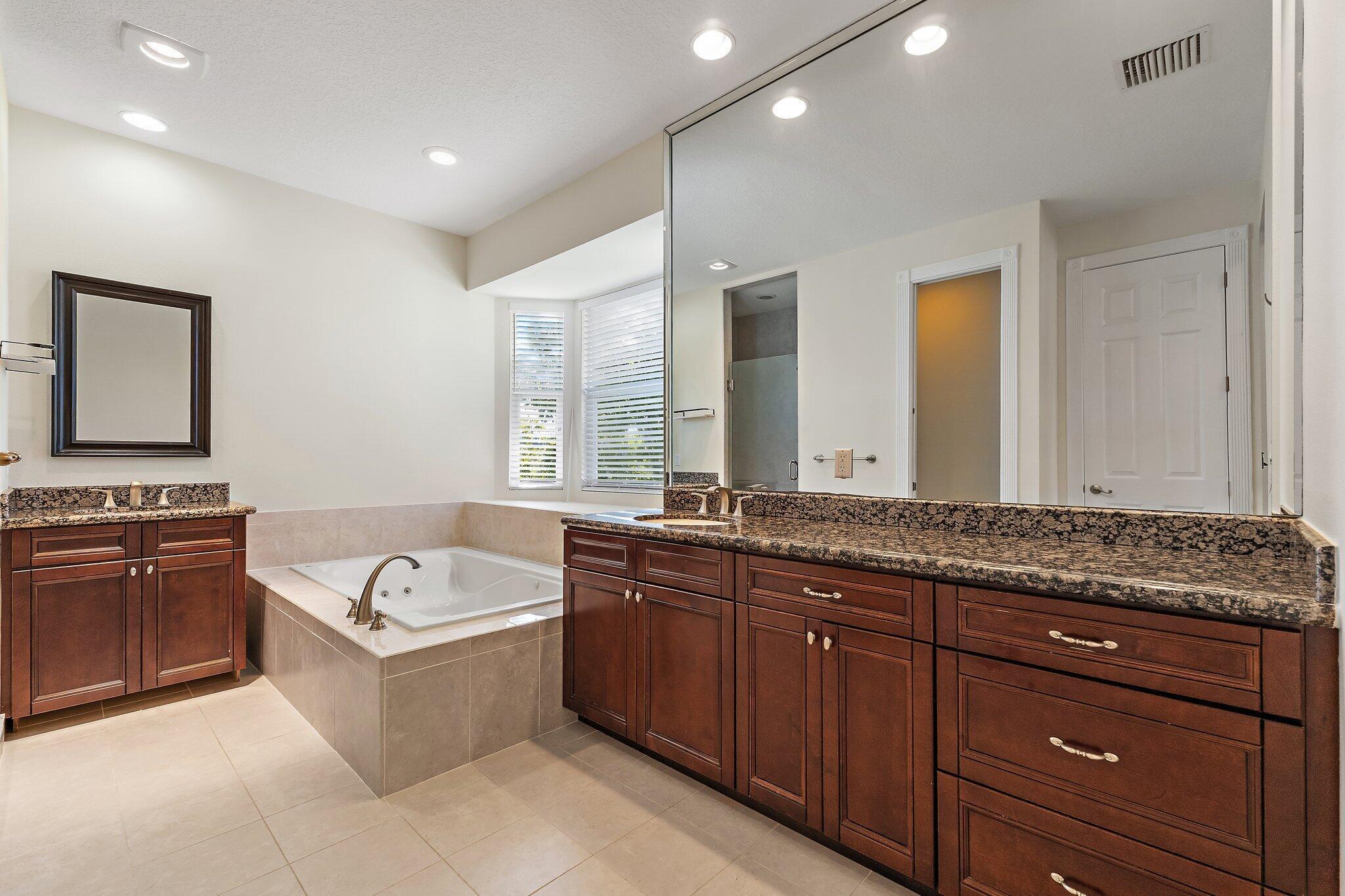 807 Xanadu Pl Jupiter, FL 33477