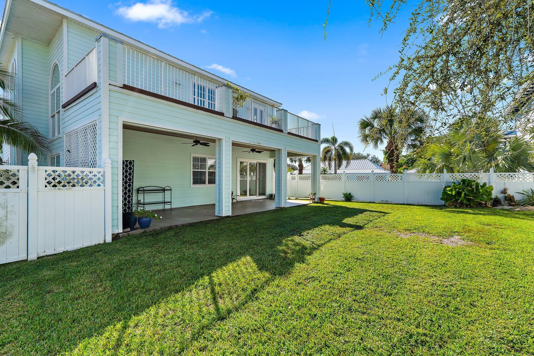 807 Xanadu Pl Jupiter, FL 33477