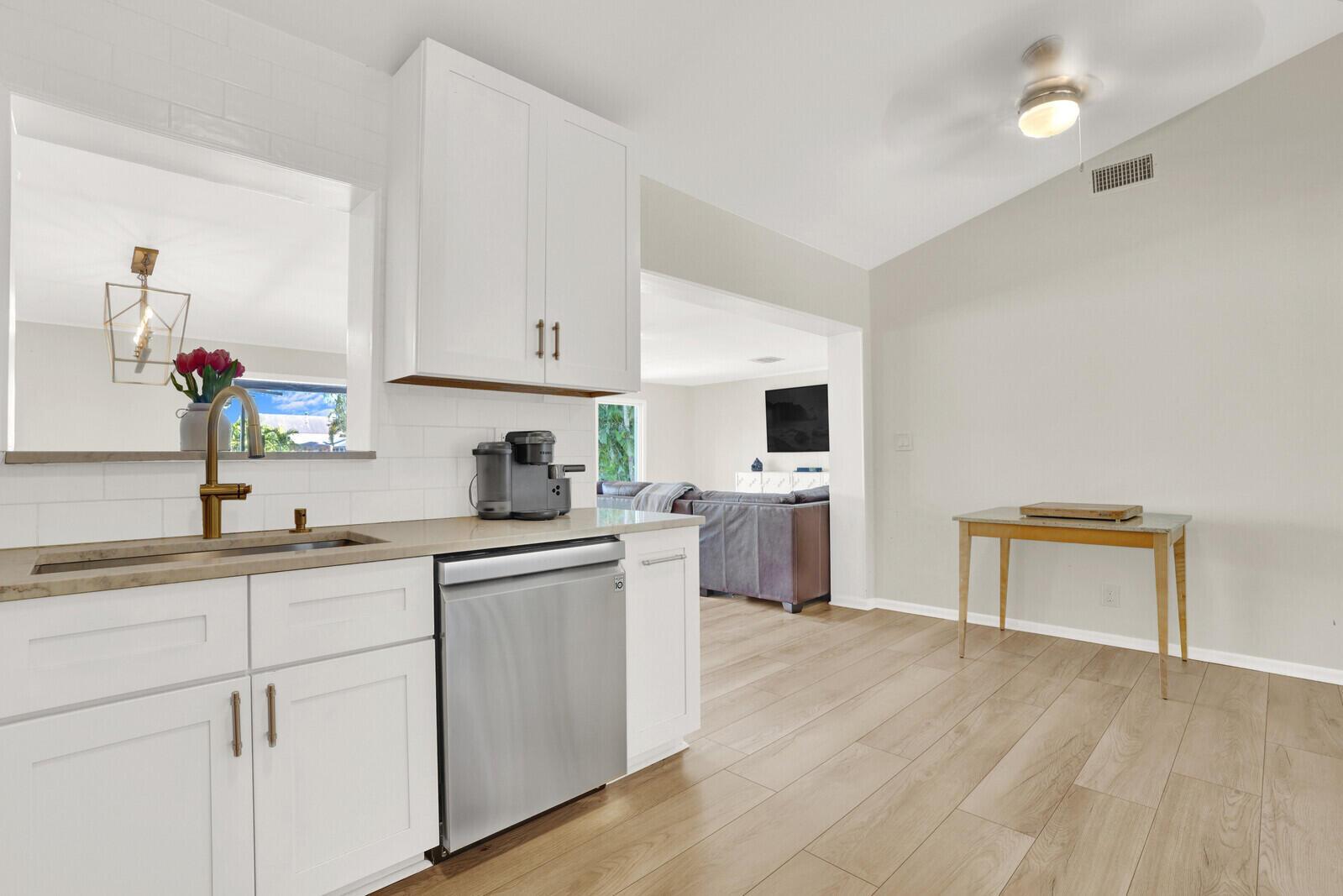 12980 Prosperity Farms Rd Palm Beach Gardens, FL 33410