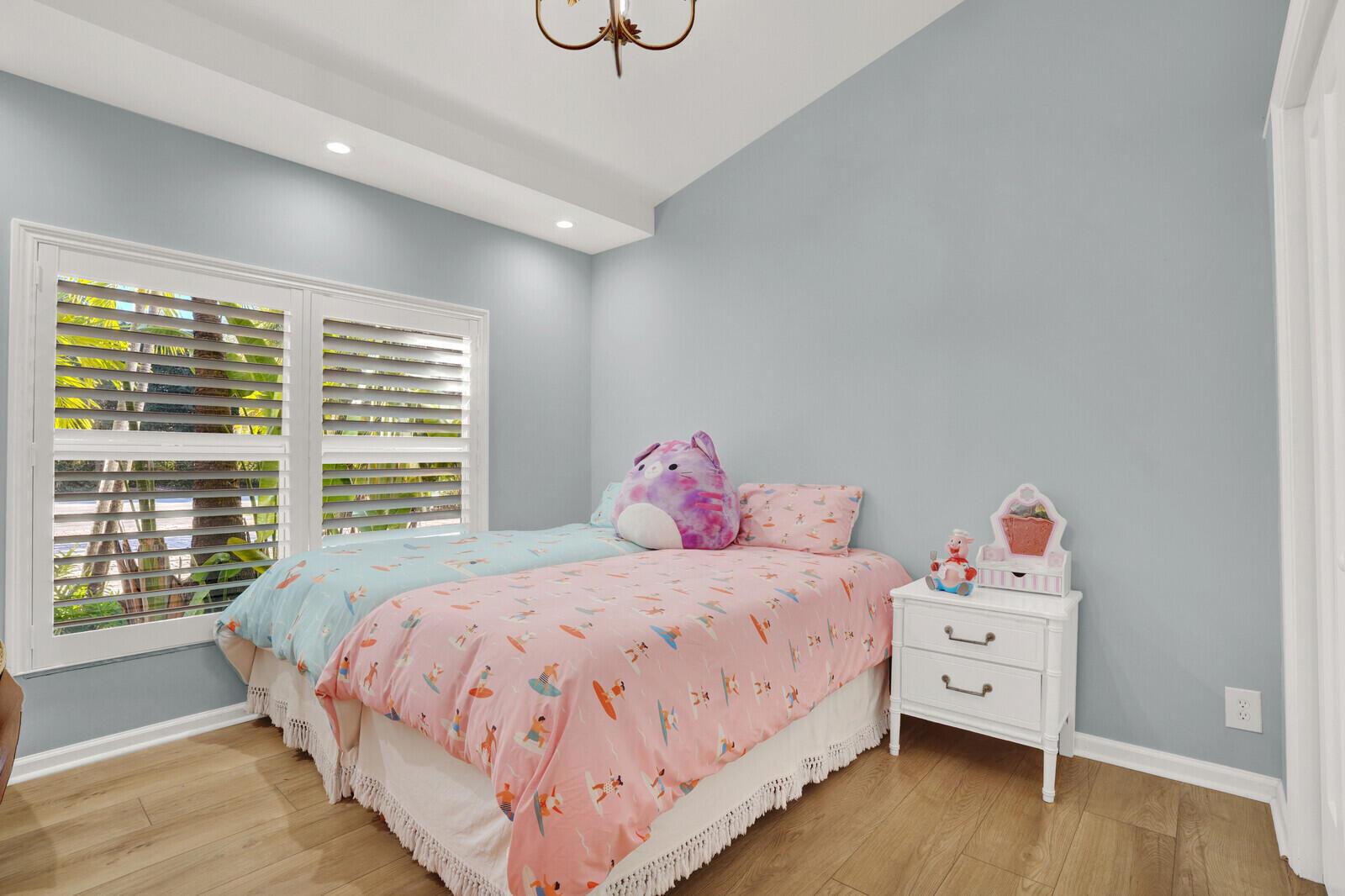 12980 Prosperity Farms Rd Palm Beach Gardens, FL 33410