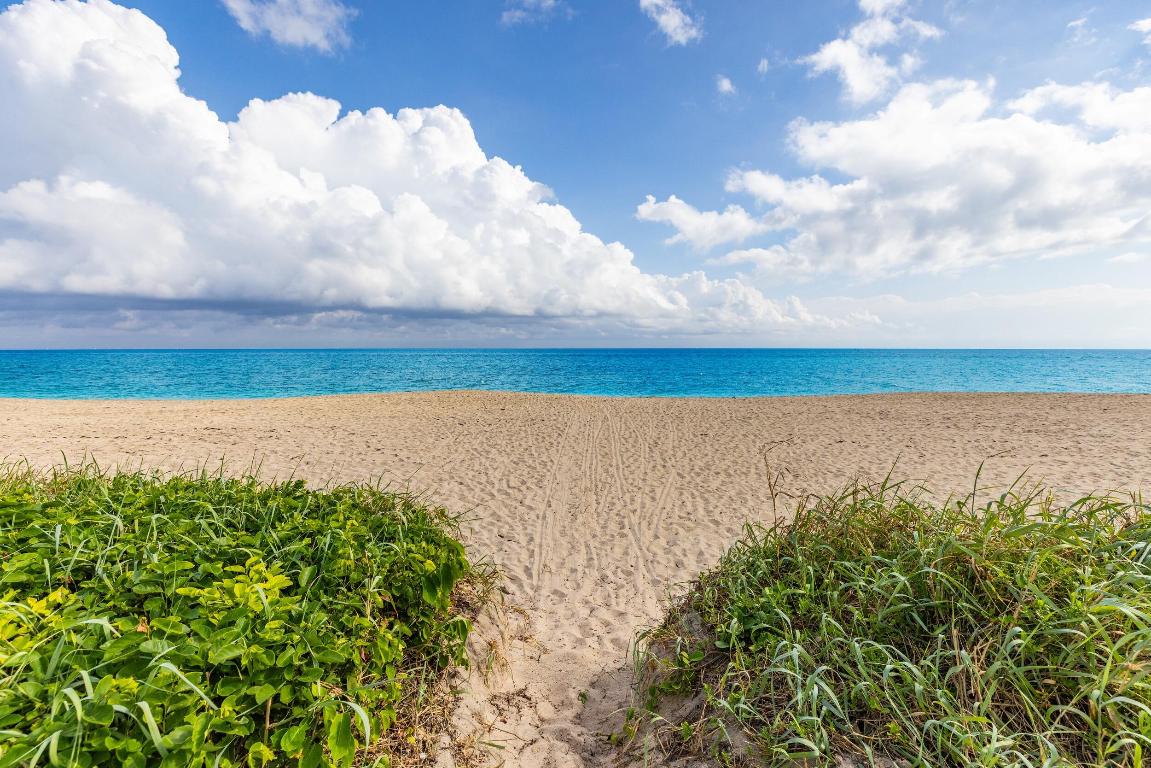 2 N Breakers Row #S22/23 Palm Beach, FL 33480