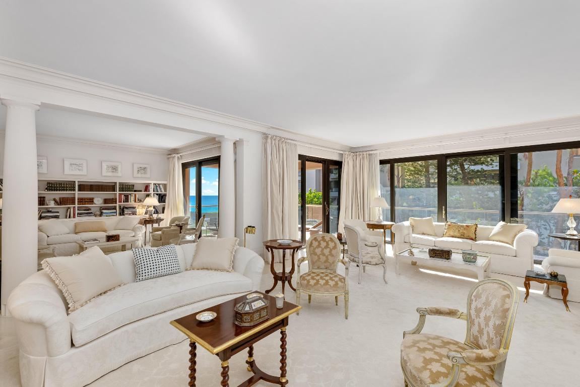 2 N Breakers Row #S22/23 Palm Beach, FL 33480