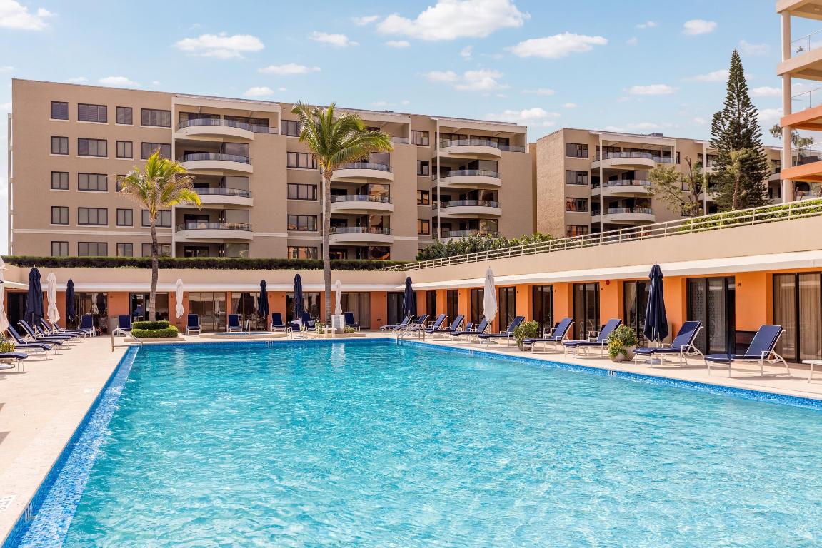 2 N Breakers Row #S22/23 Palm Beach, FL 33480