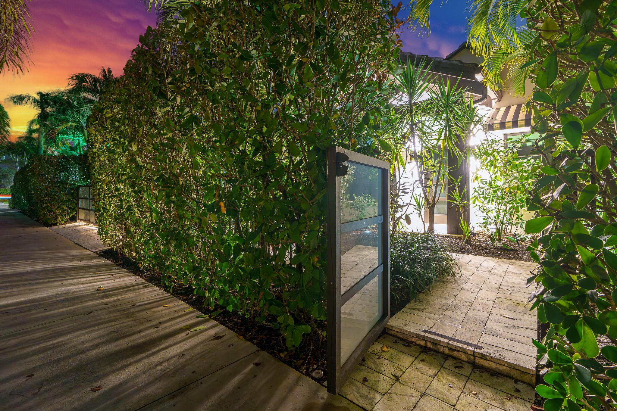 246 N Swinton Ave Delray Beach, FL 33444