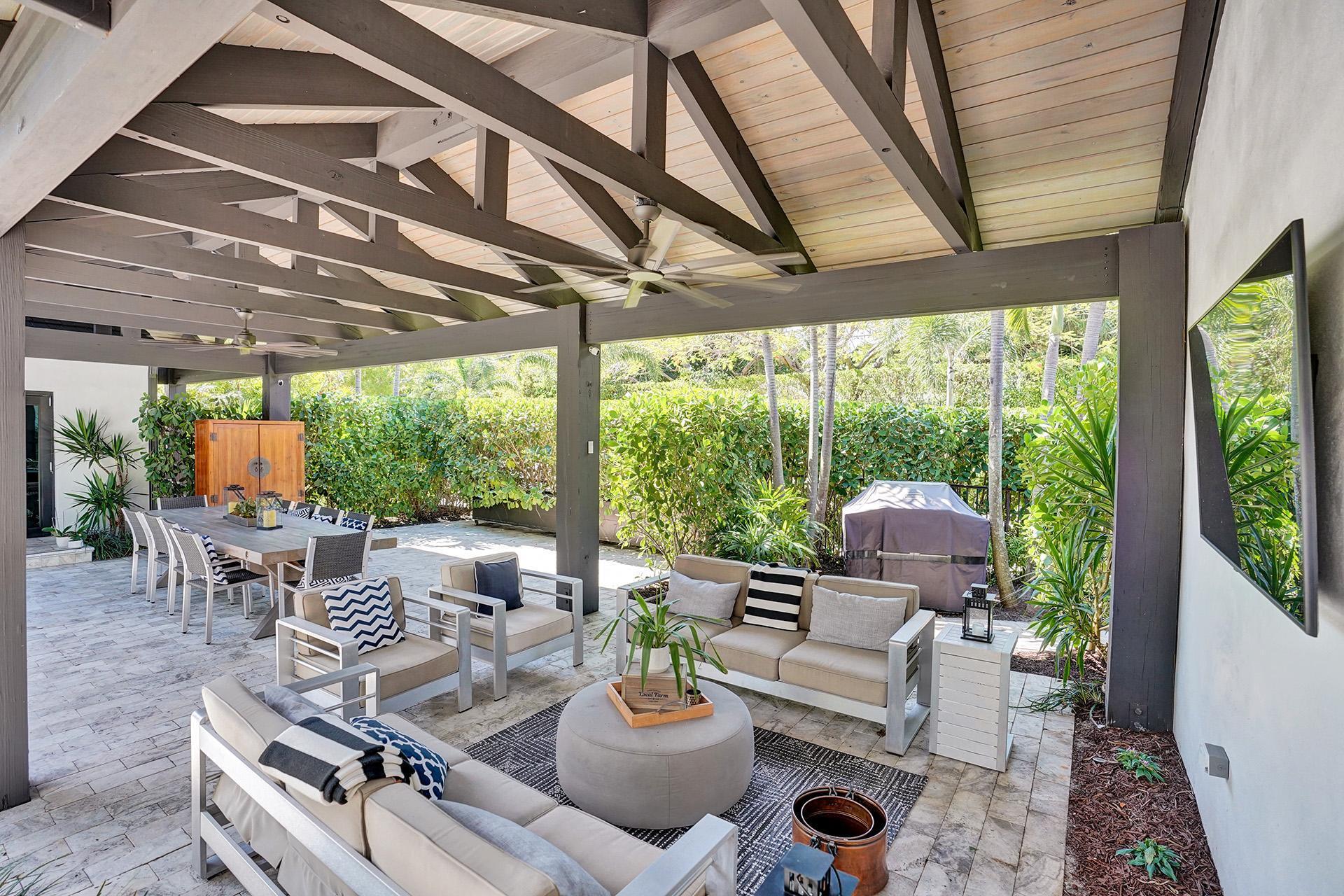 246 N Swinton Ave Delray Beach, FL 33444