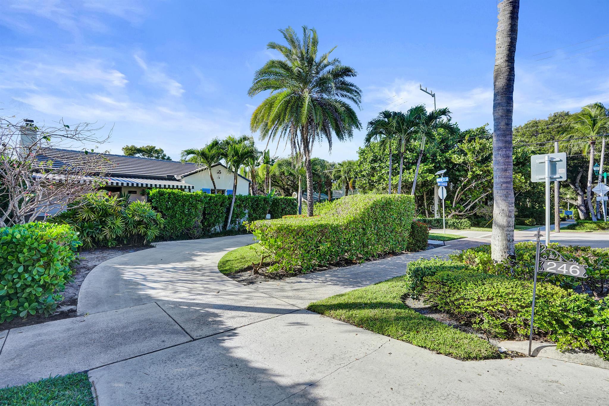 246 N Swinton Ave Delray Beach, FL 33444