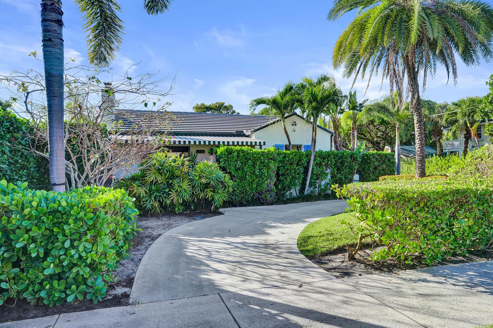 246 N Swinton Ave Delray Beach, FL 33444