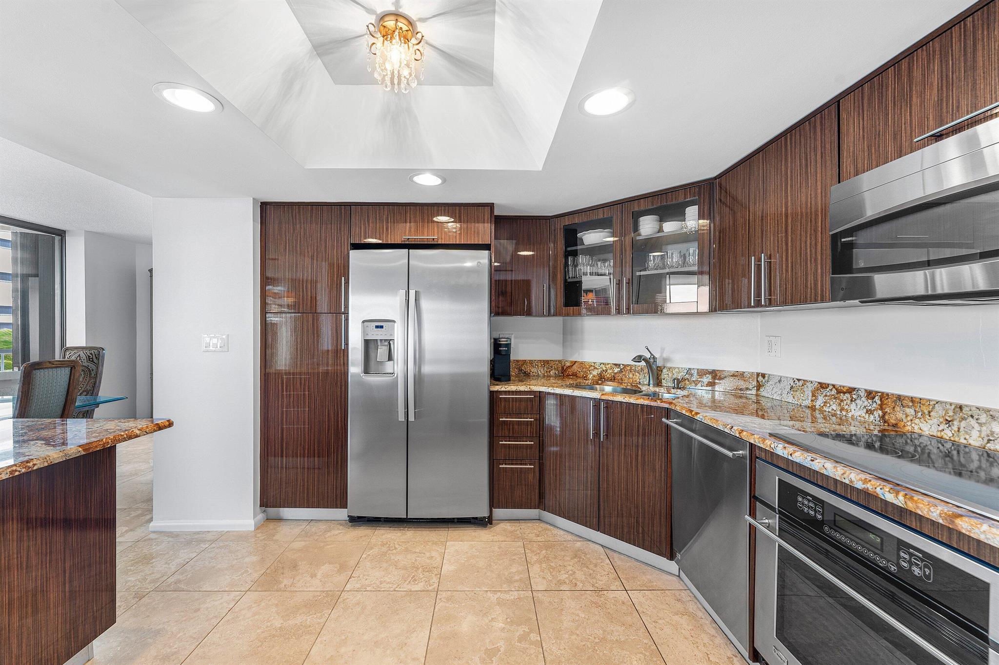 5070 N Ocean Dr #3b Singer Island, FL 33404