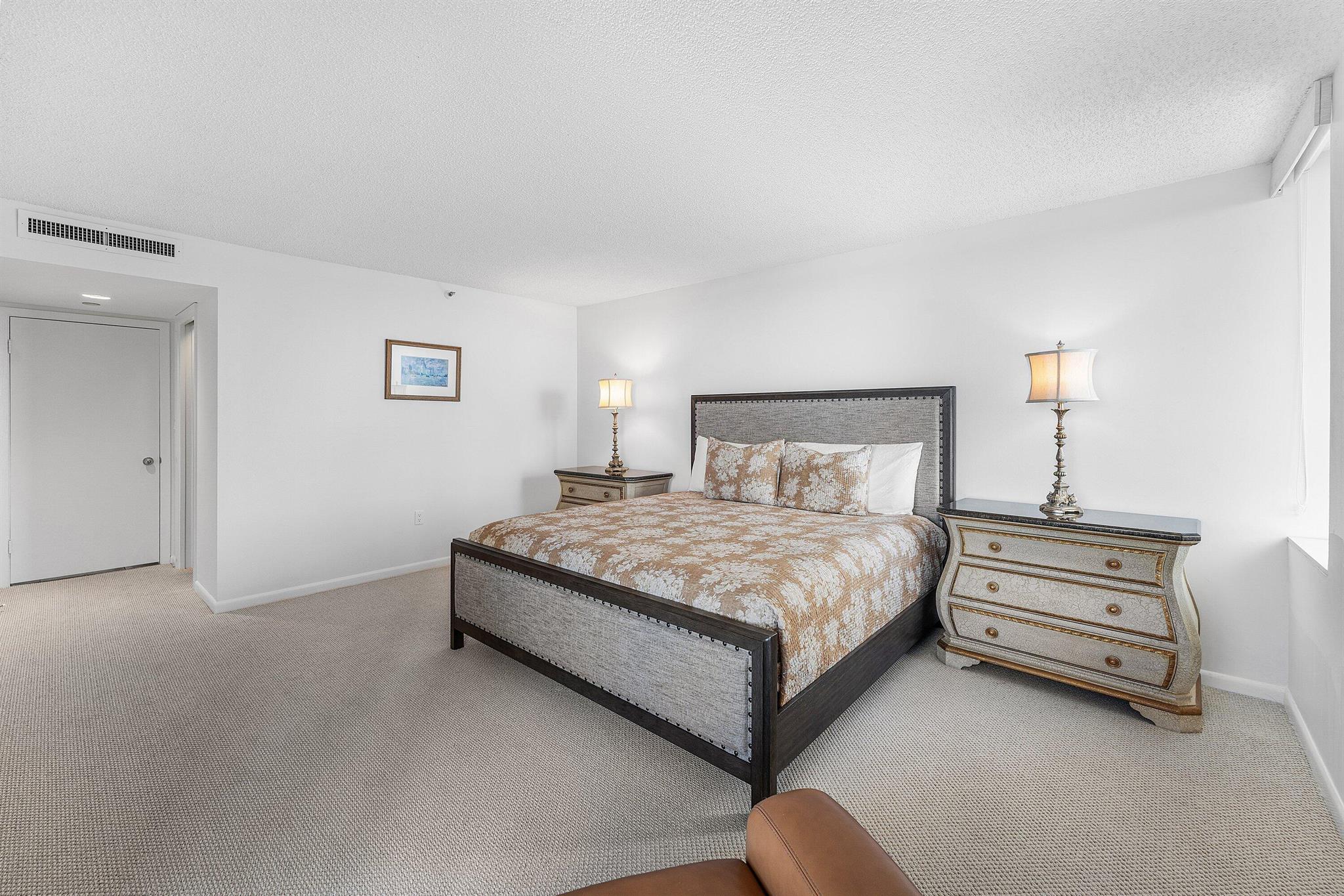 5070 N Ocean Dr #3b Singer Island, FL 33404