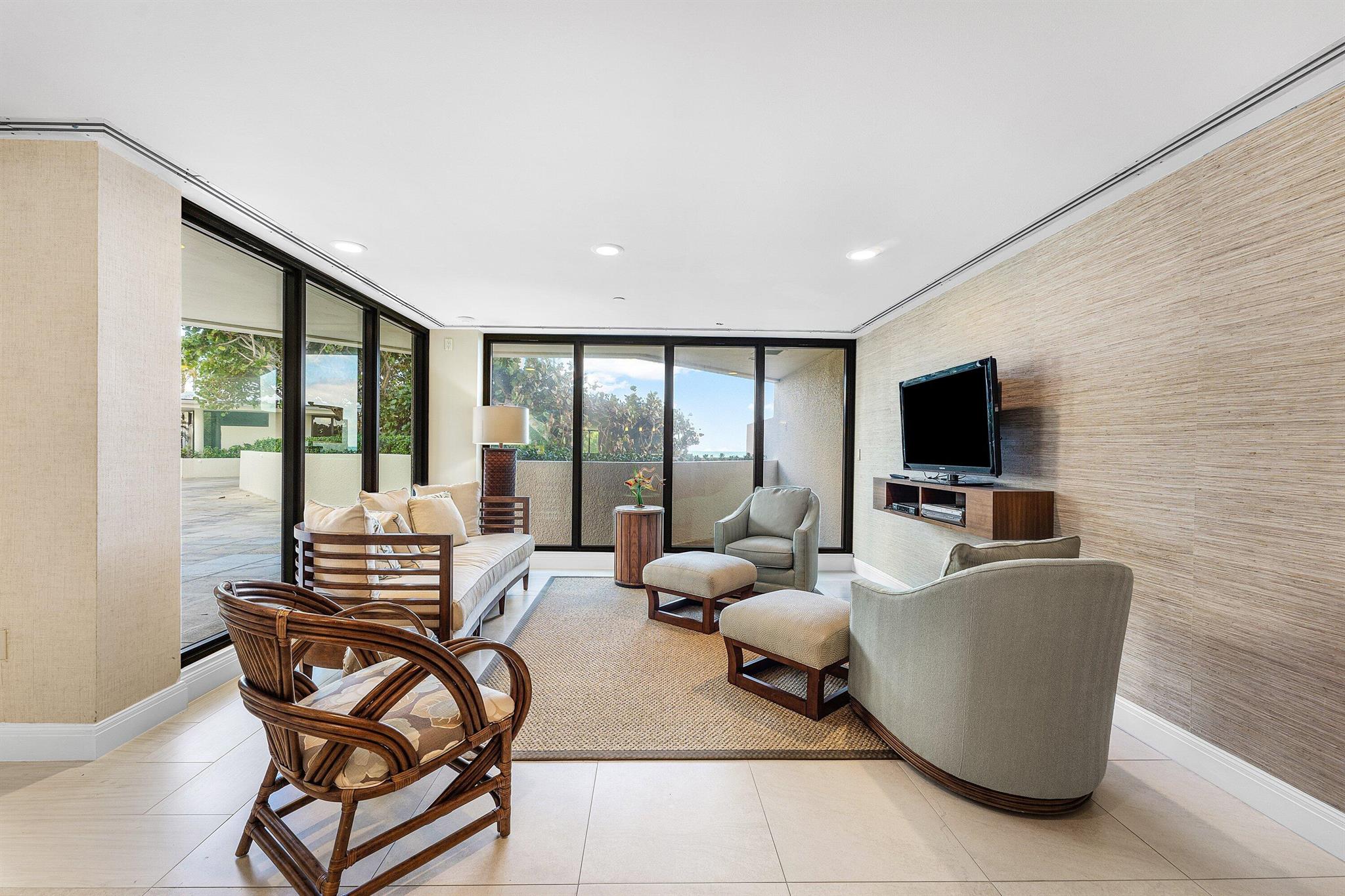 5070 N Ocean Dr #3b Singer Island, FL 33404