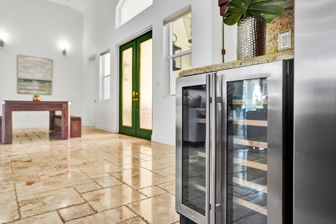 785 NE 71st Boca Raton, FL 33487