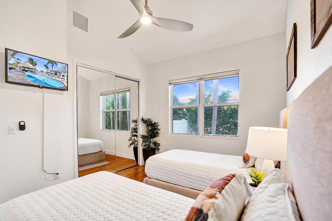 785 NE 71st Boca Raton, FL 33487