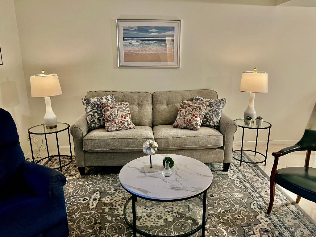 18081 SE Country Clb #7-69 Jupiter, FL 33469