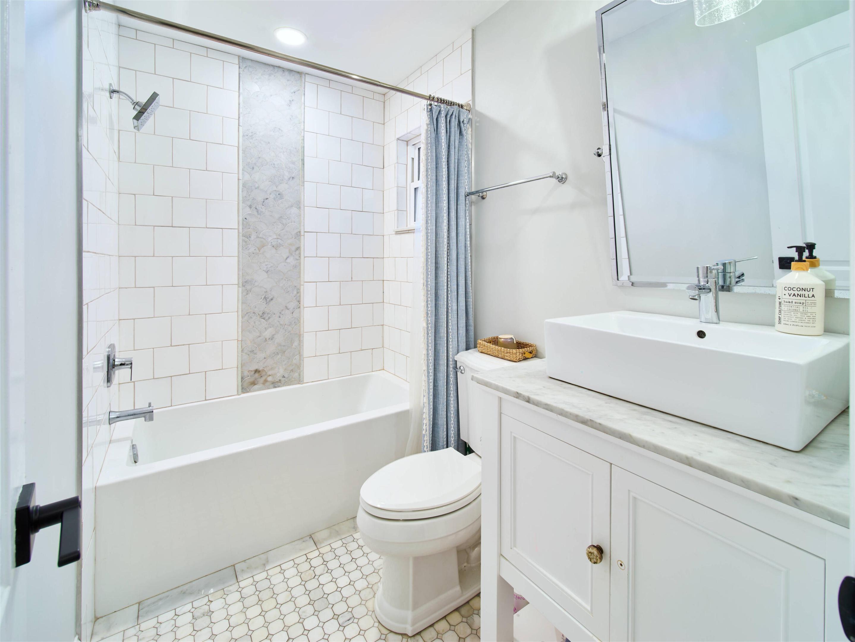 359 Church Tequesta, FL 33469