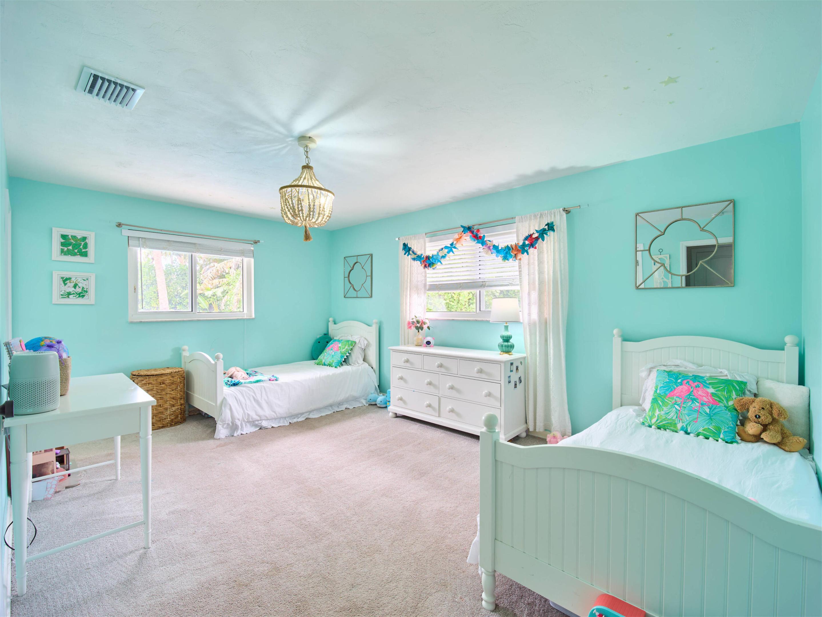 359 Church Tequesta, FL 33469