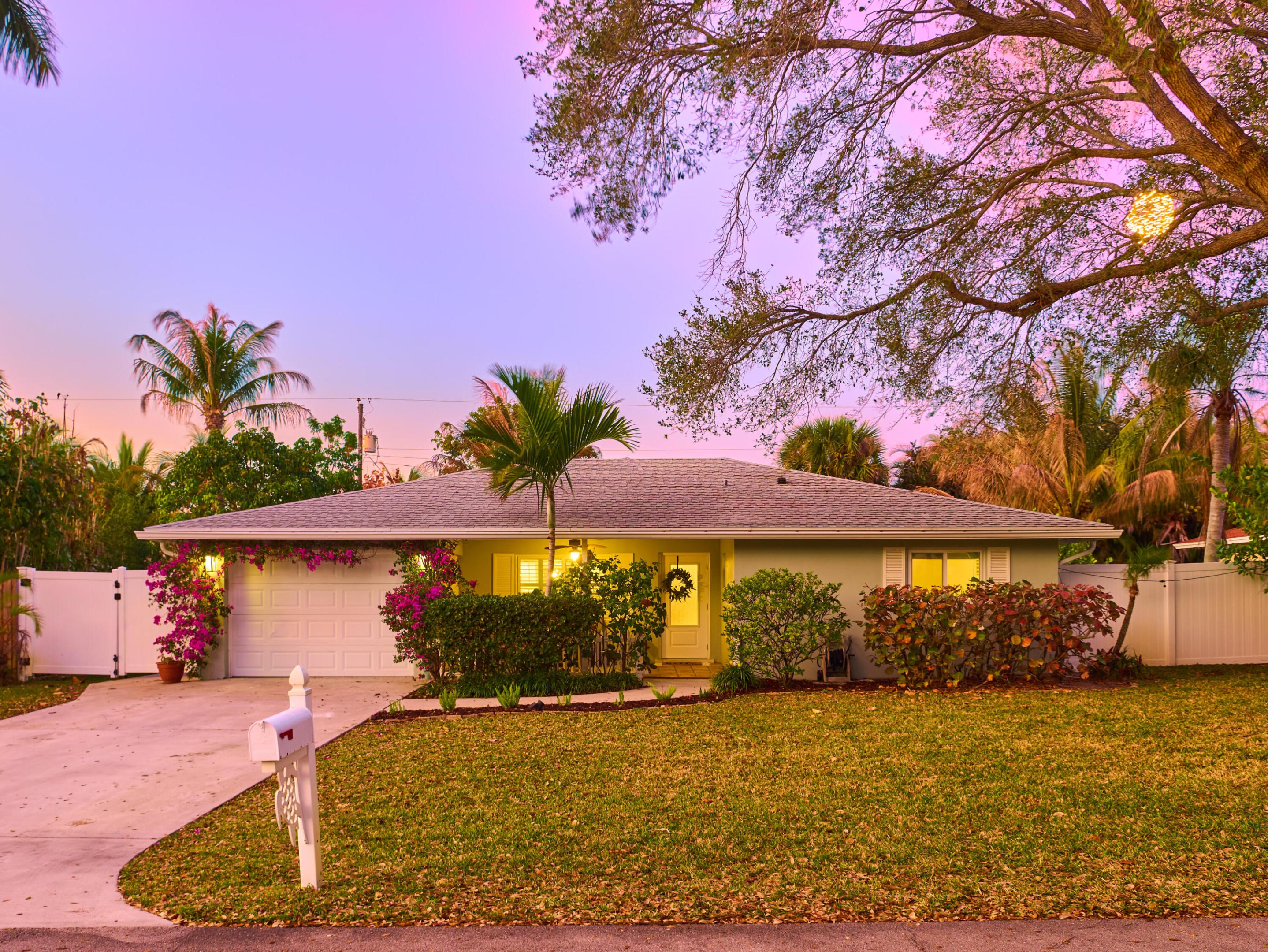 359 Church Tequesta, FL 33469