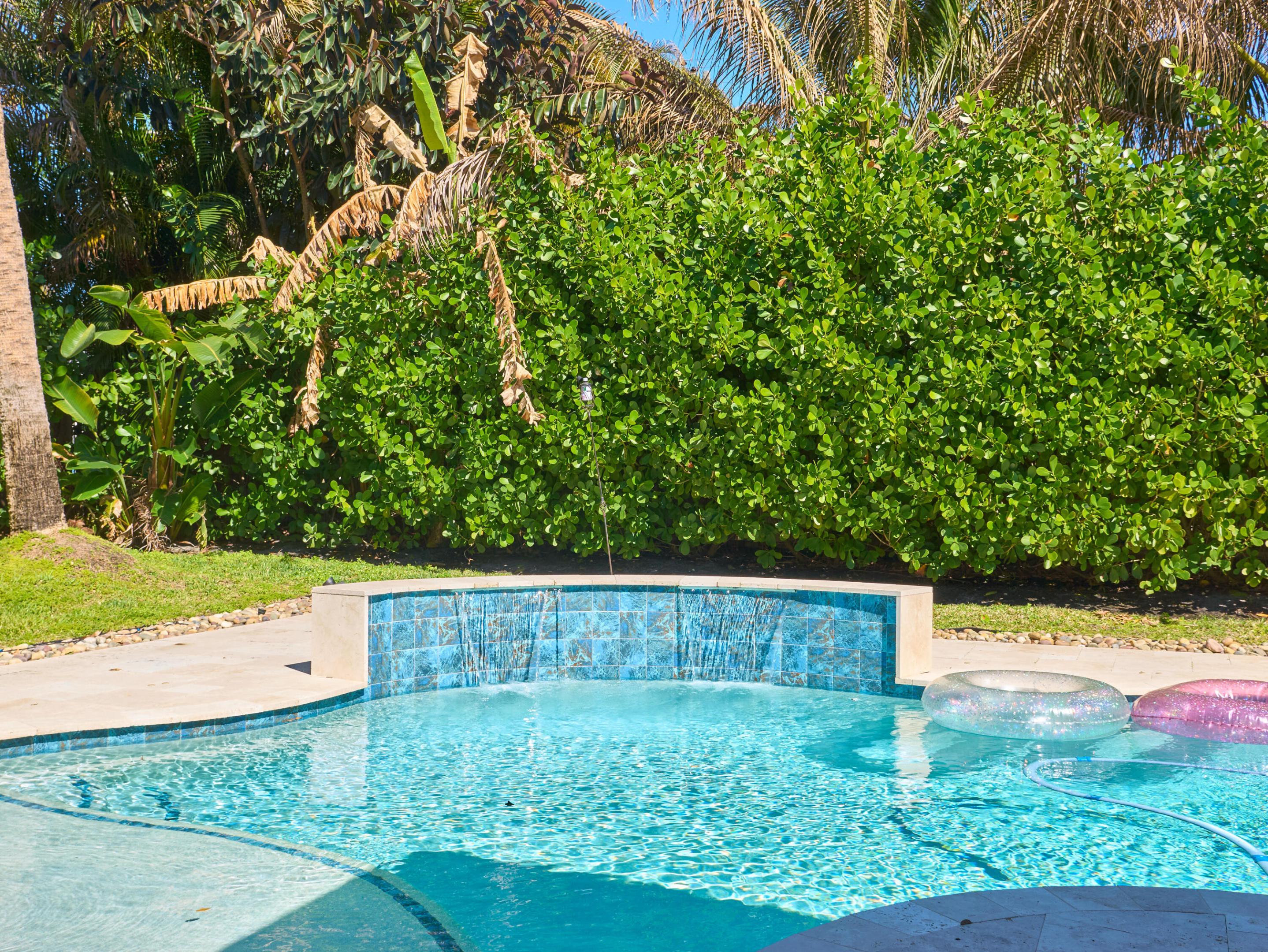 359 Church Tequesta, FL 33469