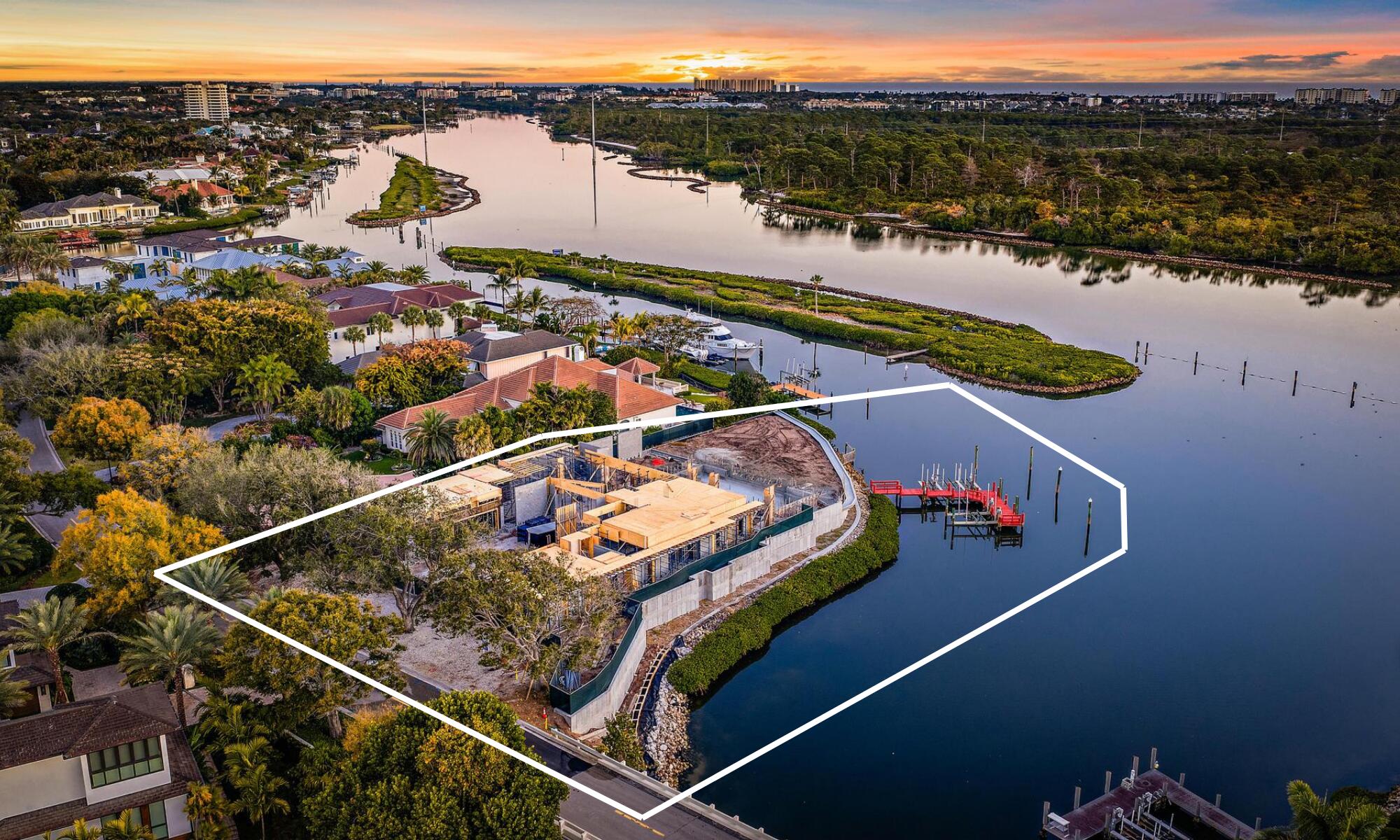 217 Commodore Jupiter, FL 33477