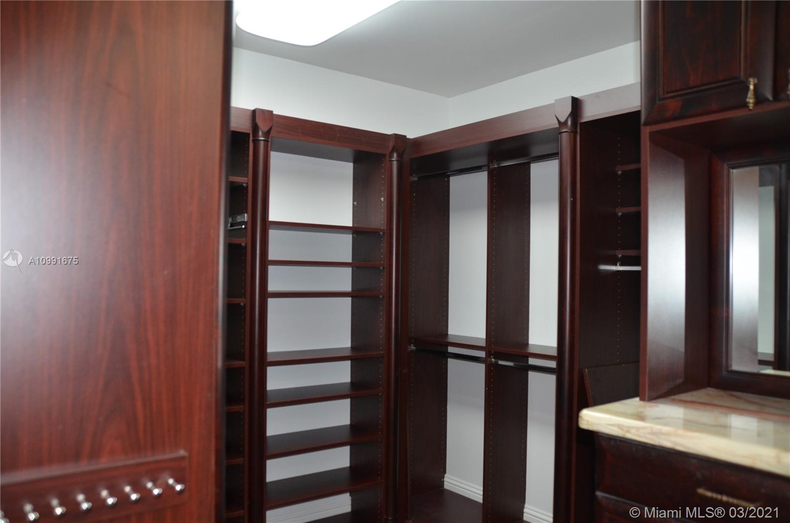 3471 Main Hwy #928 Miami, FL 33133