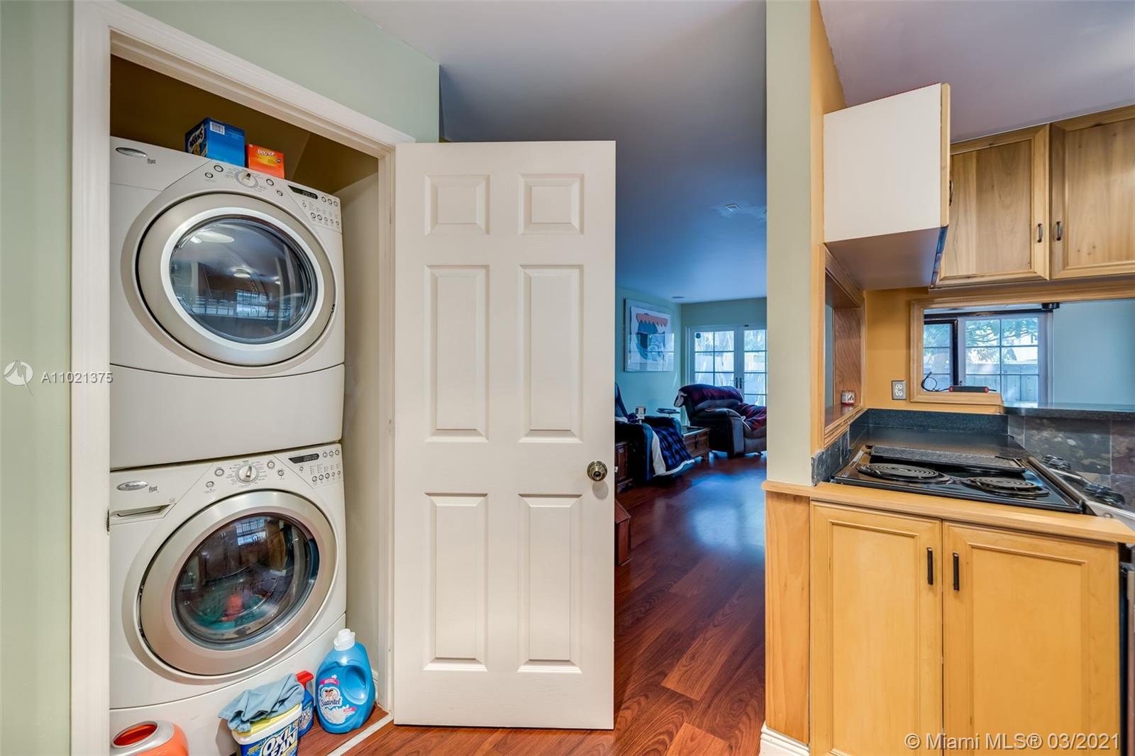 2813 Day Ave #2813 Miami, FL 33133