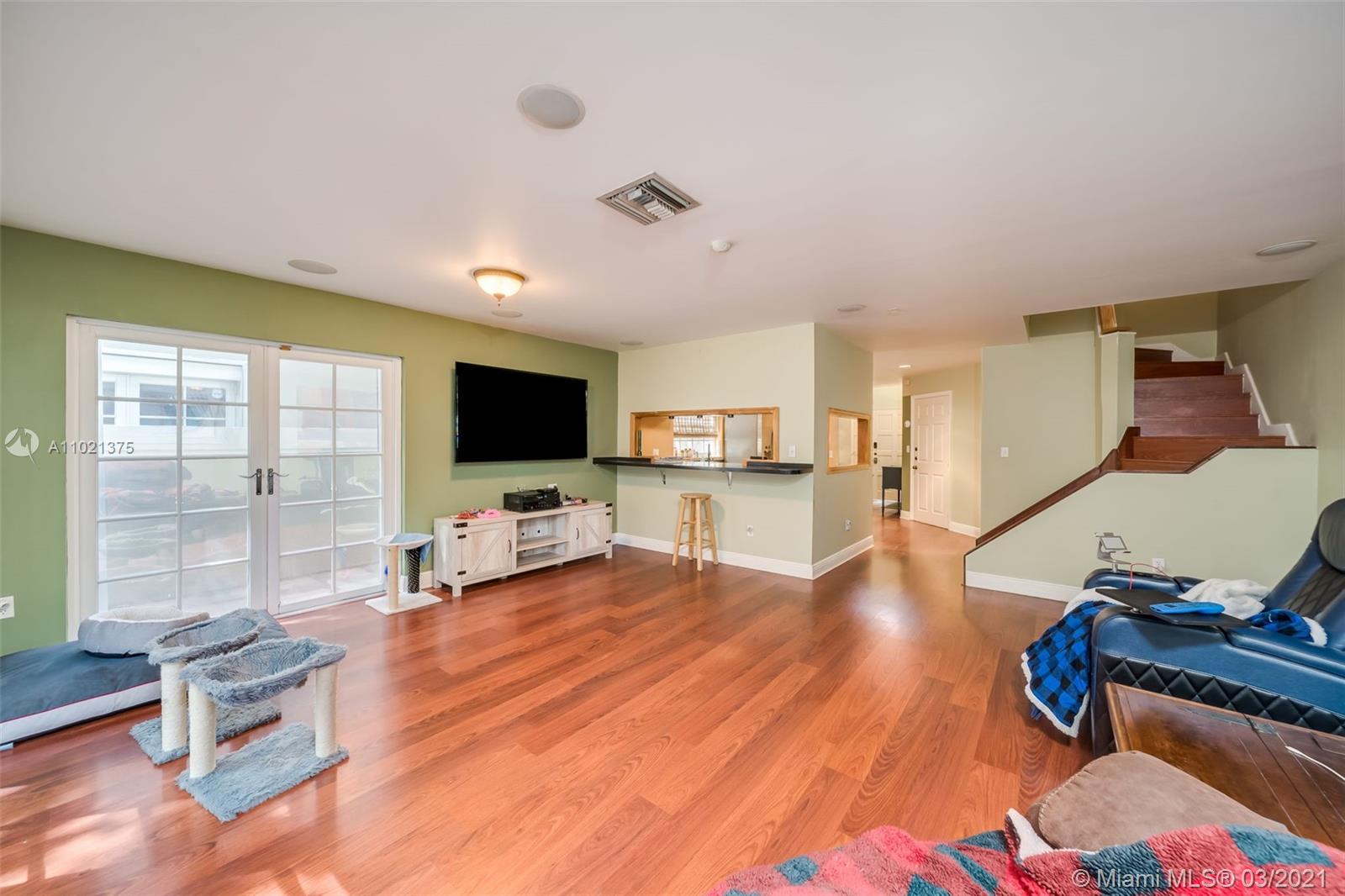 2813 Day Ave #2813 Miami, FL 33133