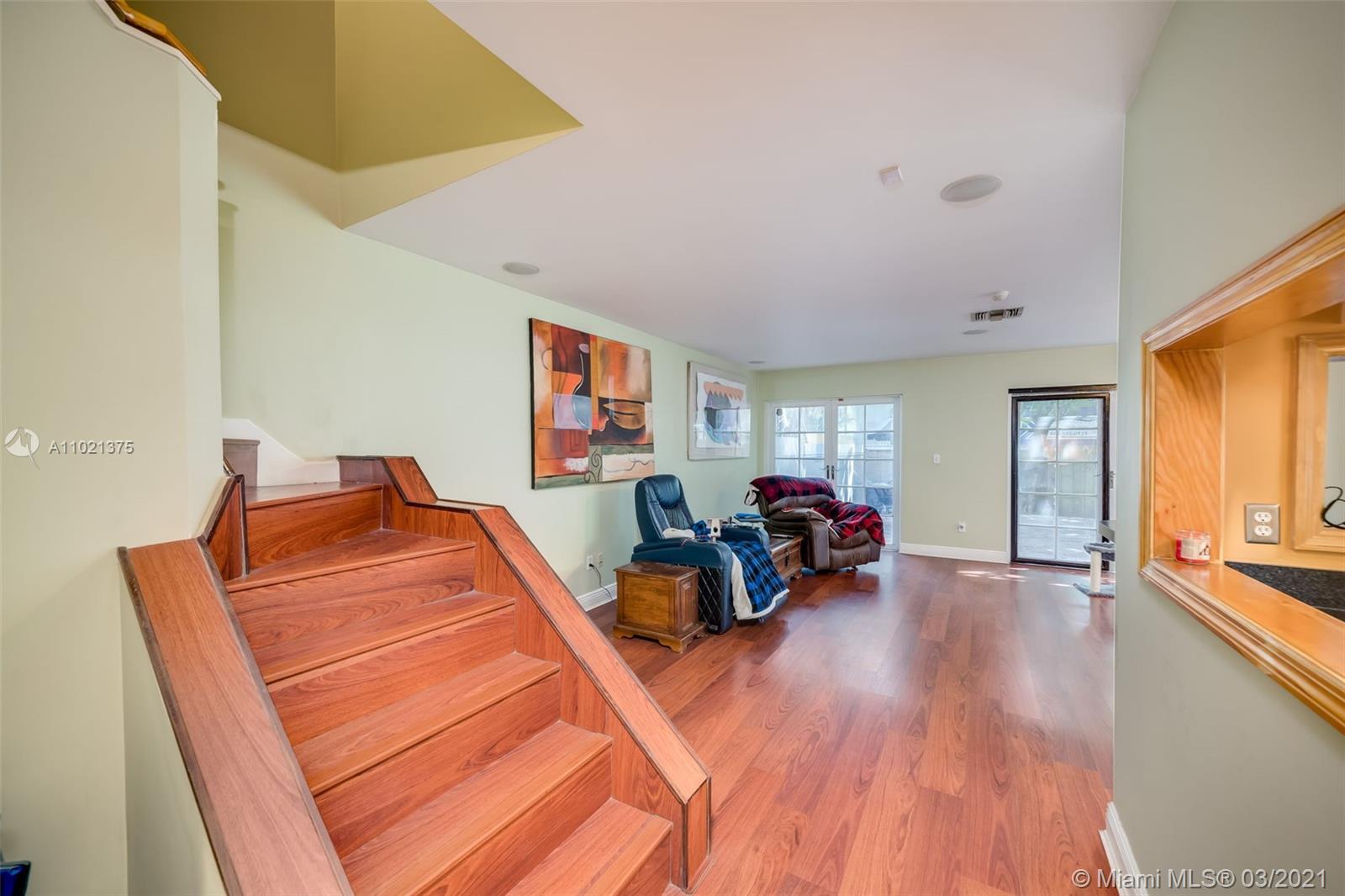 2813 Day Ave #2813 Miami, FL 33133