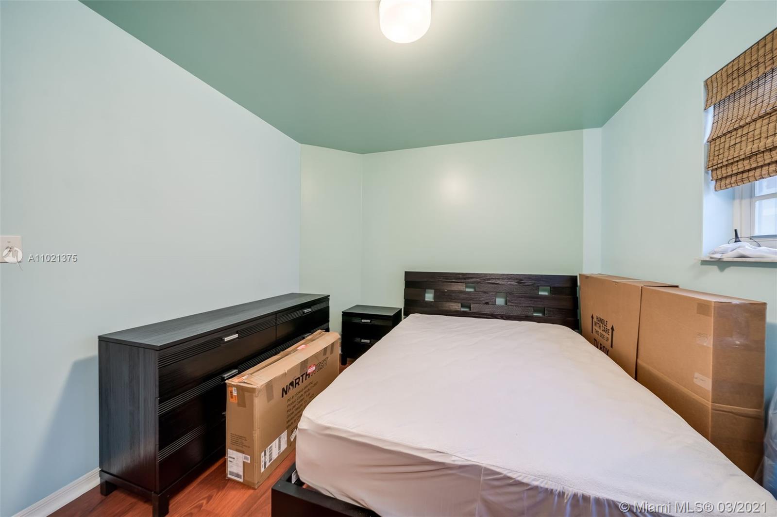 2813 Day Ave #2813 Miami, FL 33133