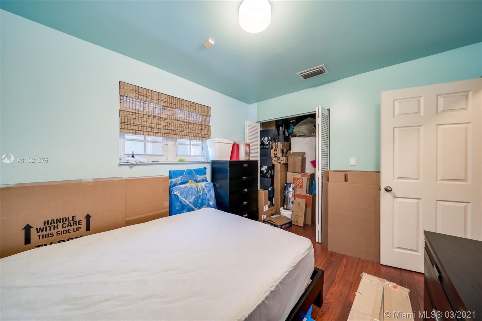 2813 Day Ave #2813 Miami, FL 33133