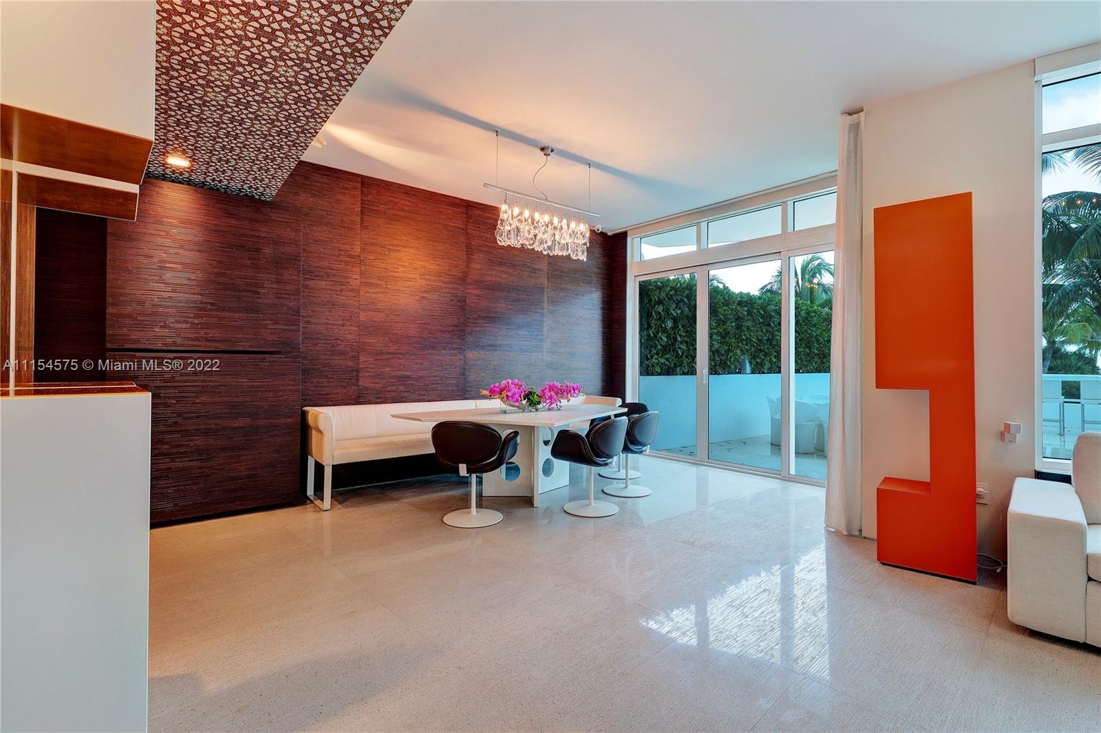 50 S Pointe Dr