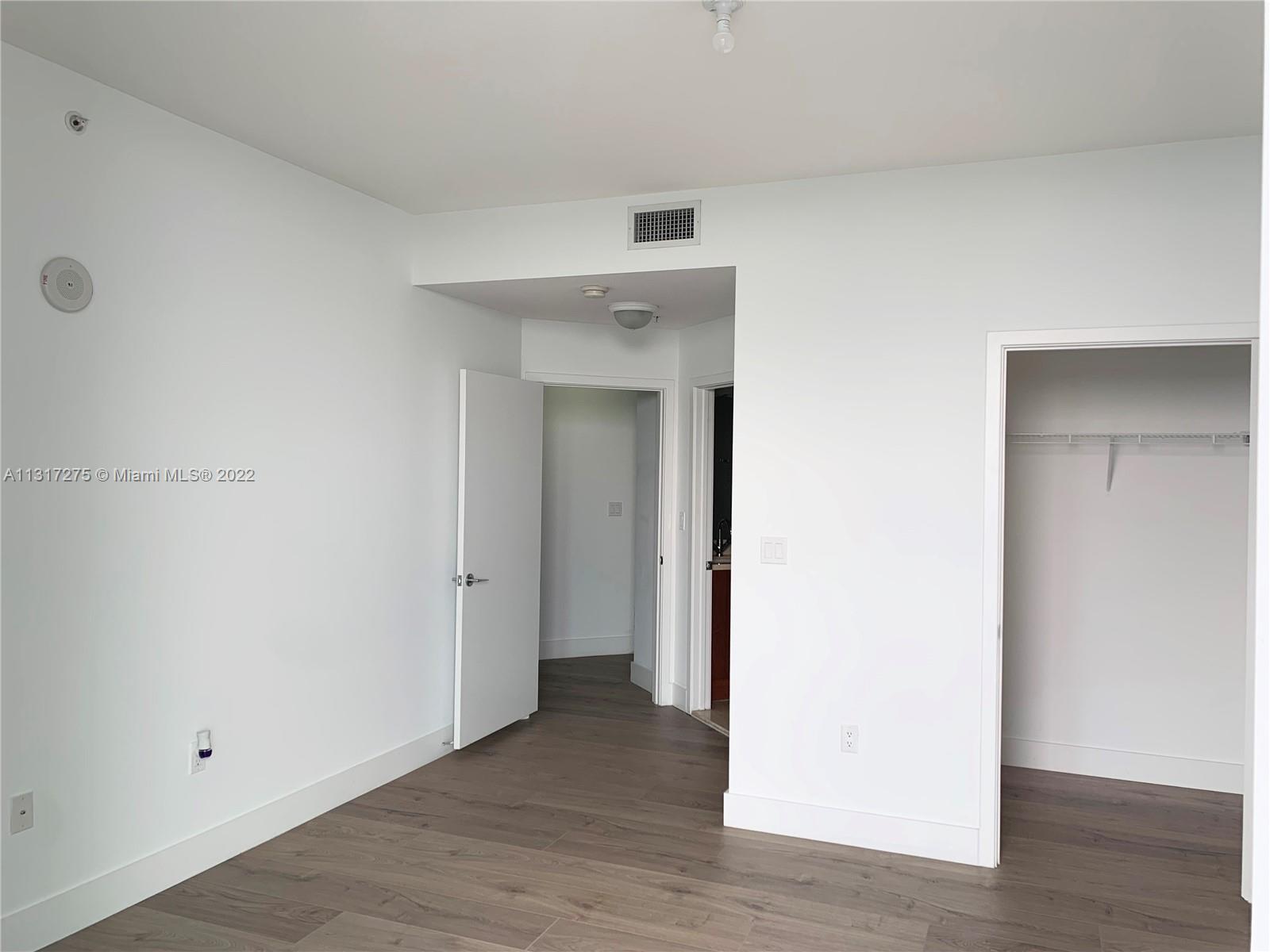 1111 SW 1st Ave #3525-N Miami, FL 33130