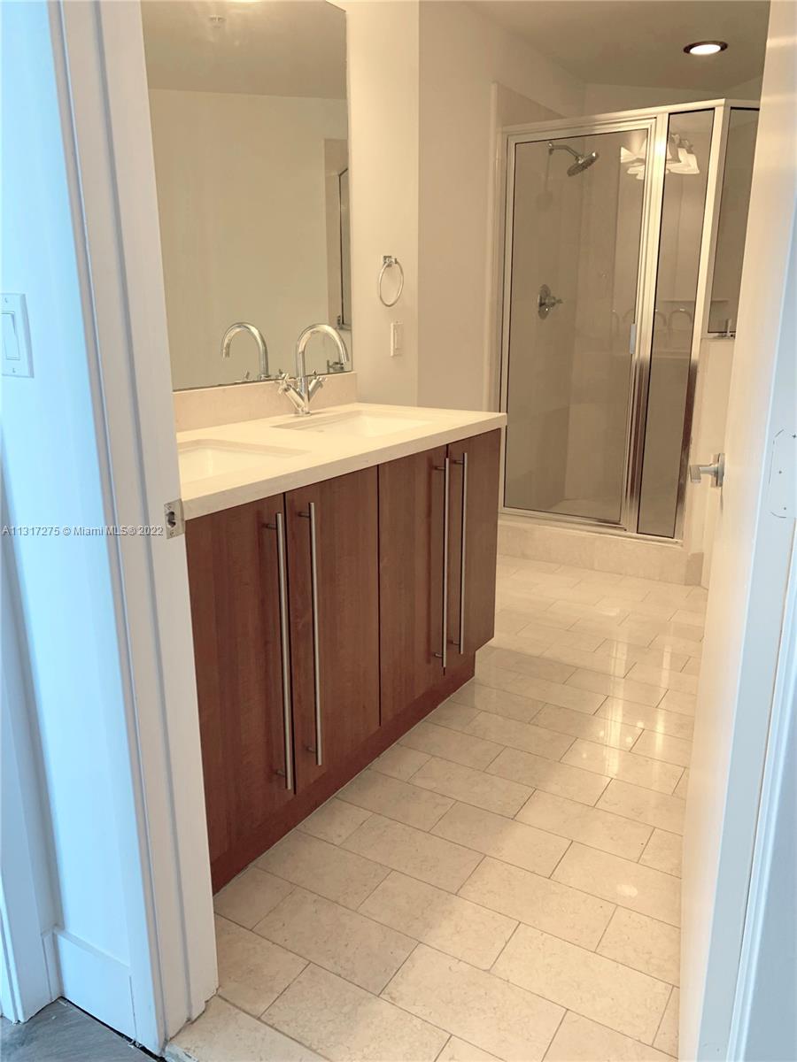 1111 SW 1st Ave #3525-N Miami, FL 33130