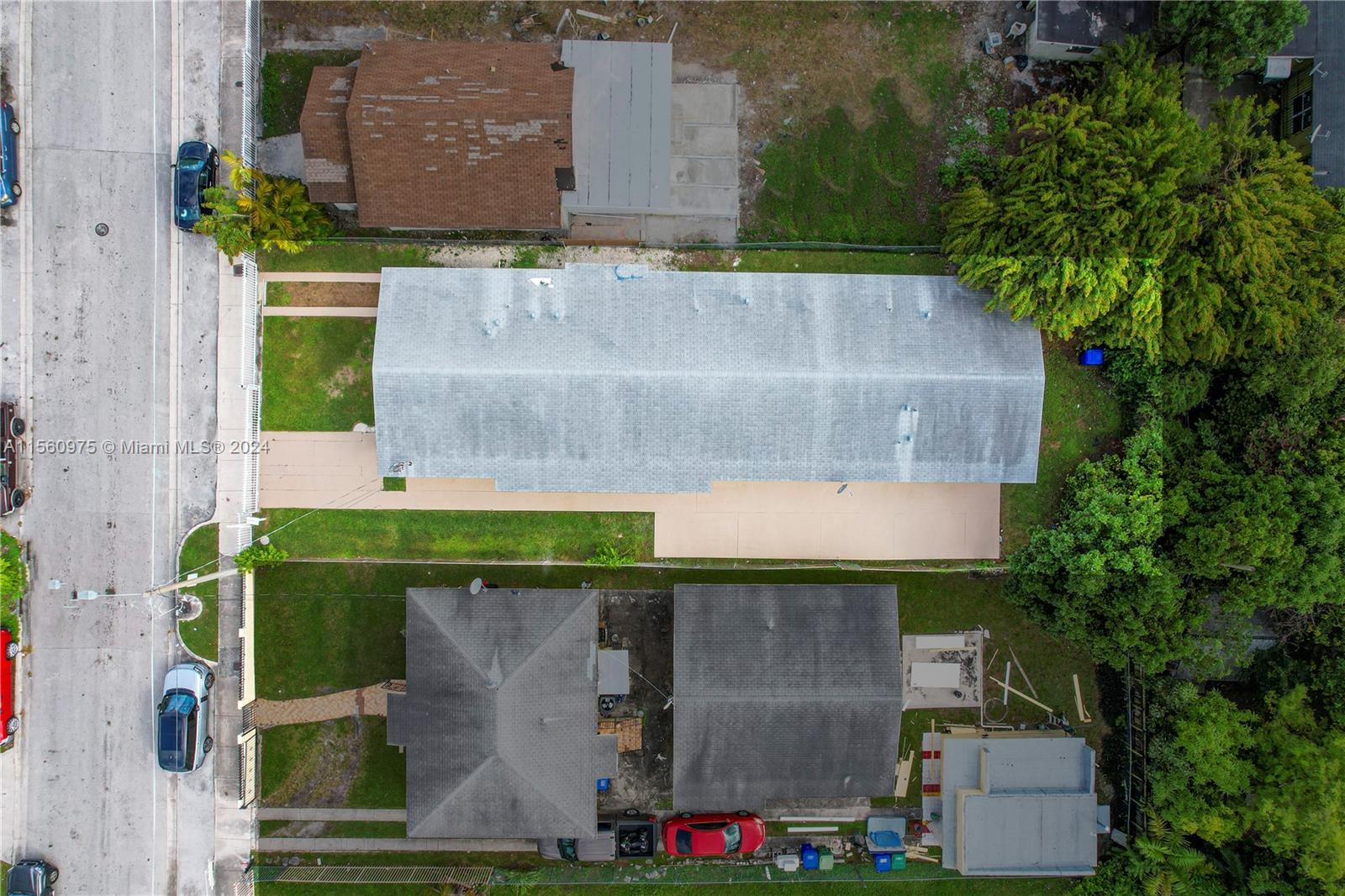 350-352 NW 33rd St Miami, FL 33127