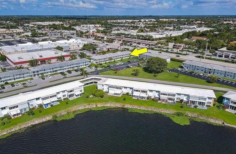 1115 Lake Ter #206
