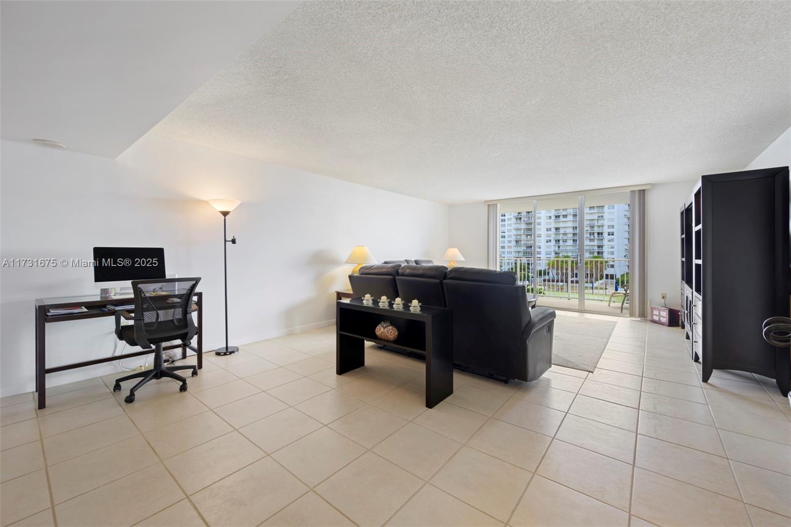 image Admirals Port Condo West11